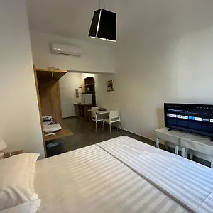 https://central-comfort-suites.albaniahotels.org